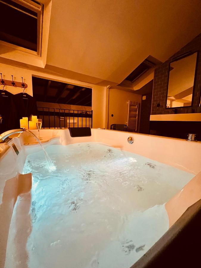Entre Nous Le Du Bellay Apartment โซมูร์ ภายนอก รูปภาพ